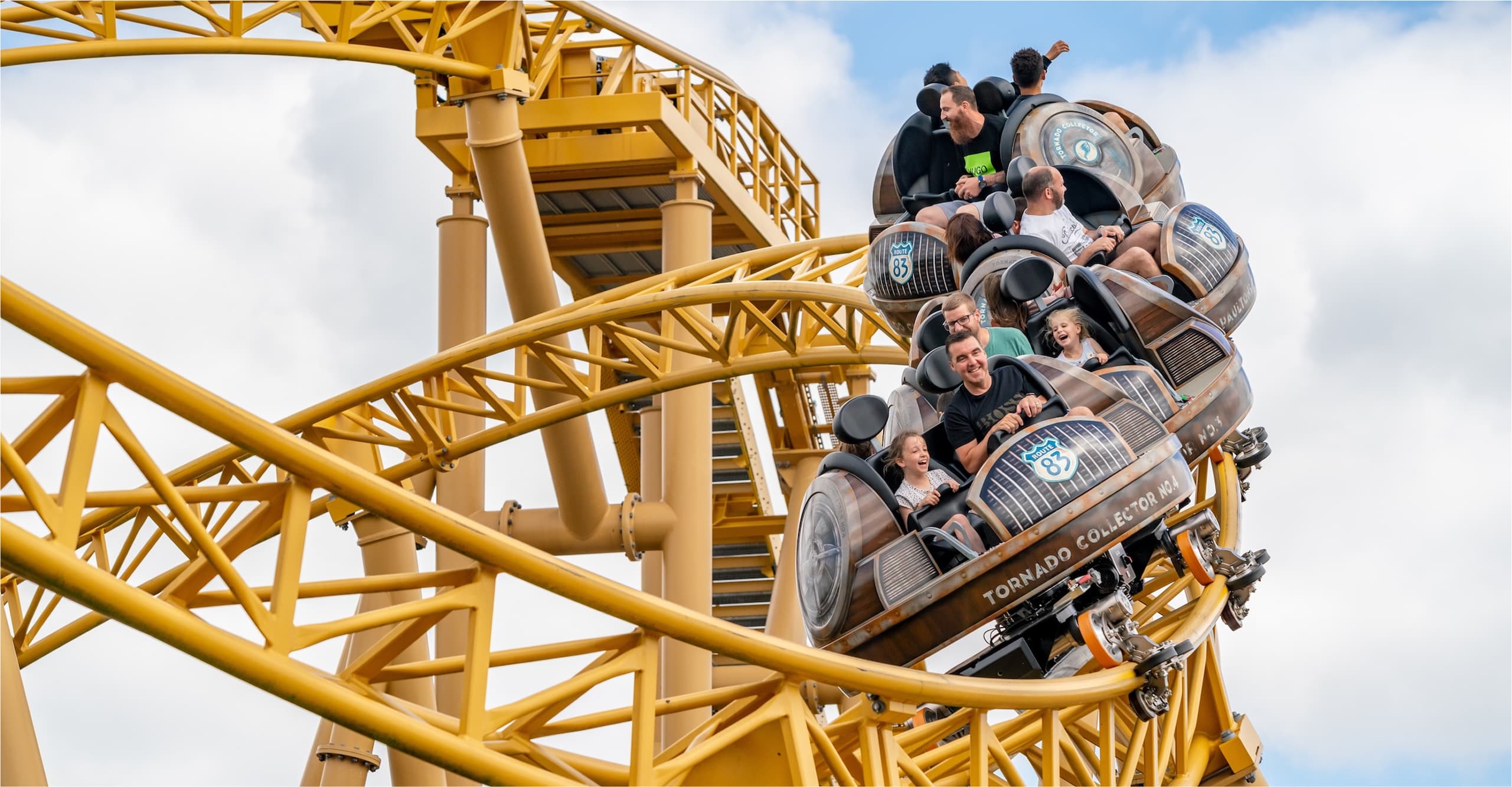 Paultons Park banner