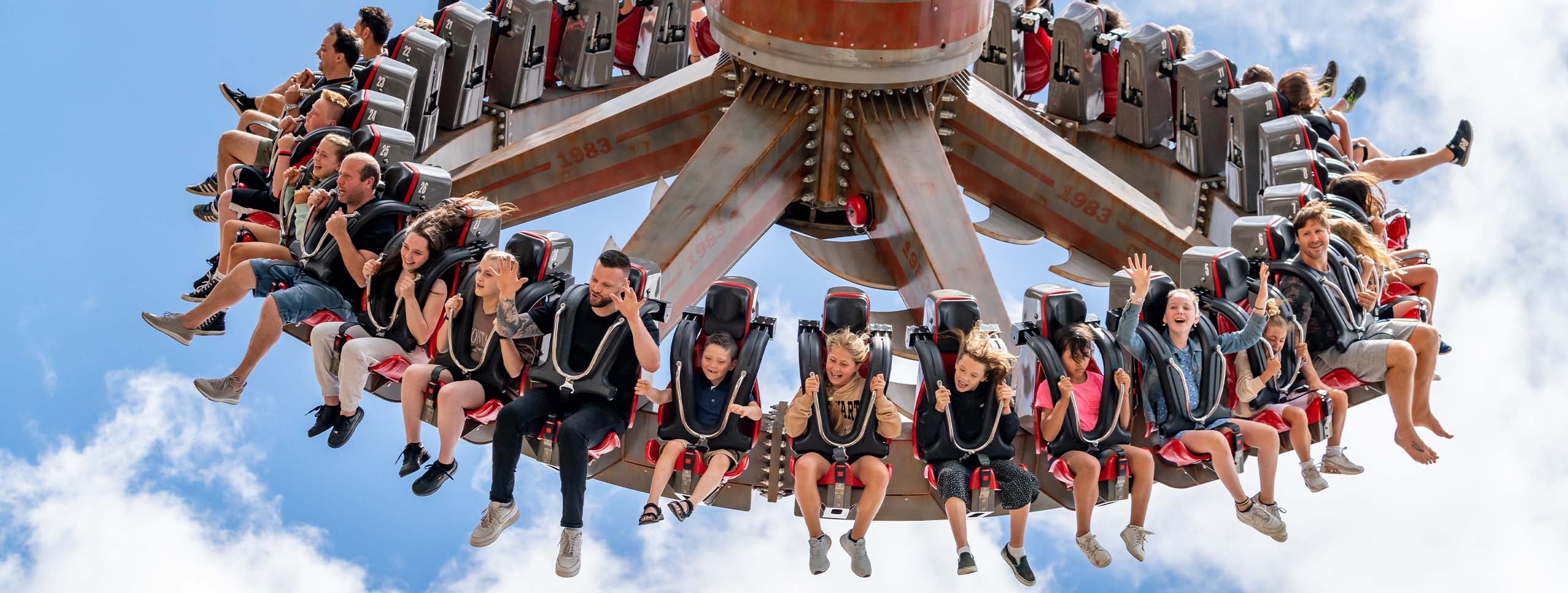 Cyclonator ride in Tornado Springs at Paultons Park